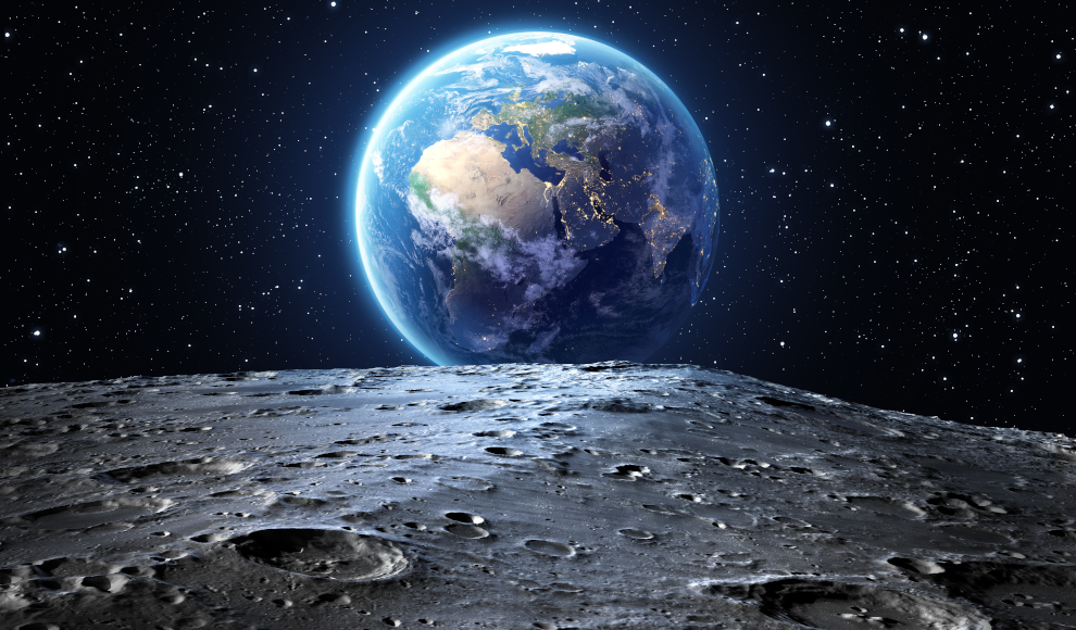 Blick von der Mondbasis auf die Erde