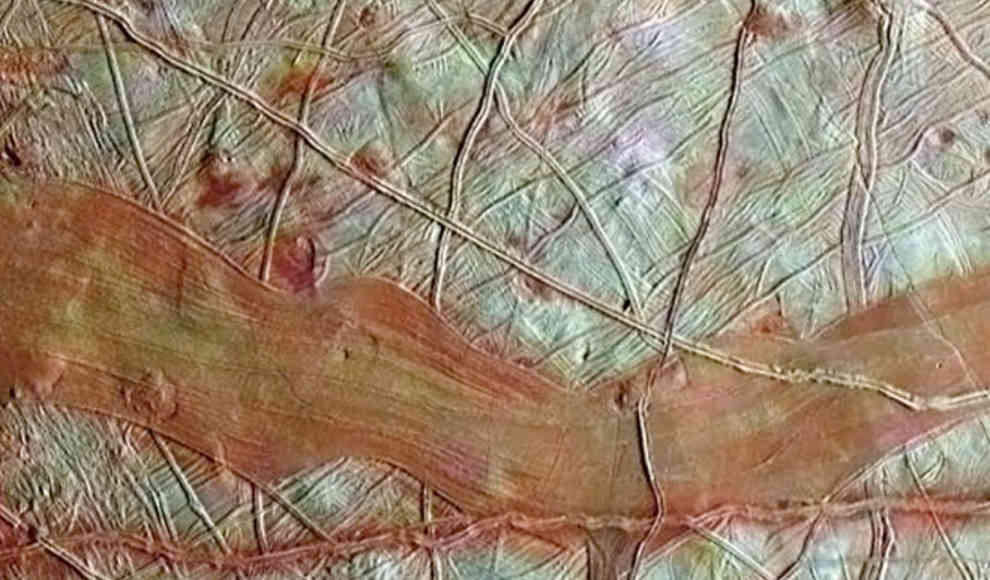 Plattentektonik: Über den Jupiter-Mond Europa driften Eisplatten