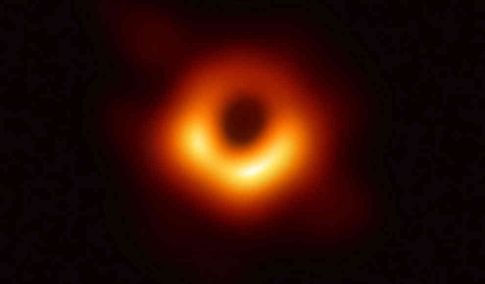 Wissenschaftler zeigen erstes Foto eines schwarzen Lochs