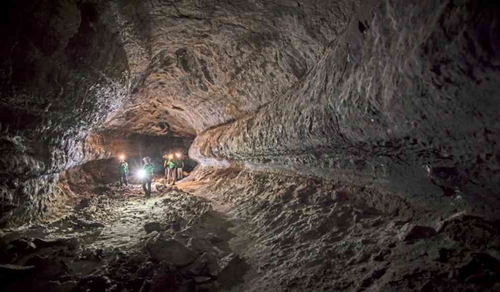 Lavahöhle auf der Erde