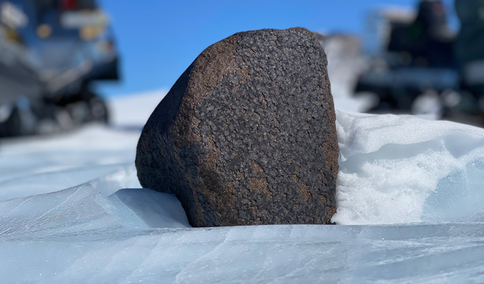 7,6 Kilogramm schwerer Meteorit in der Antarktis gefunden
