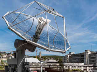 Solaranlage Erzeugt Erstmals Kerosin Aus Sonnenlicht Wasser Und Co2