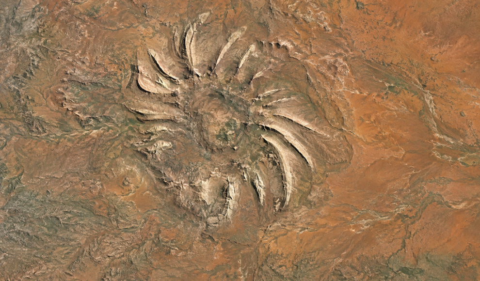 NASA-Bild zeigt vier Kilometer breite Spinnenform in Australien