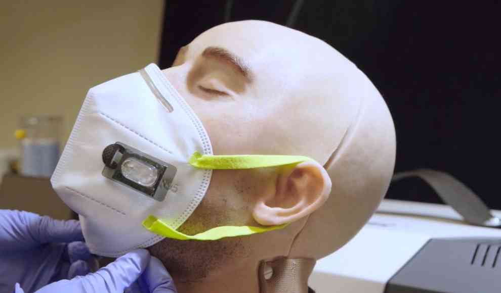 Maske mit Biosensor