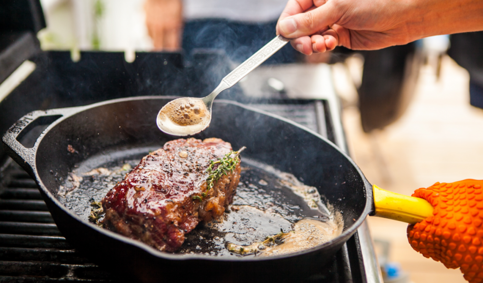 Deutsche Männer essen deutlich mehr Fleisch als Frauen