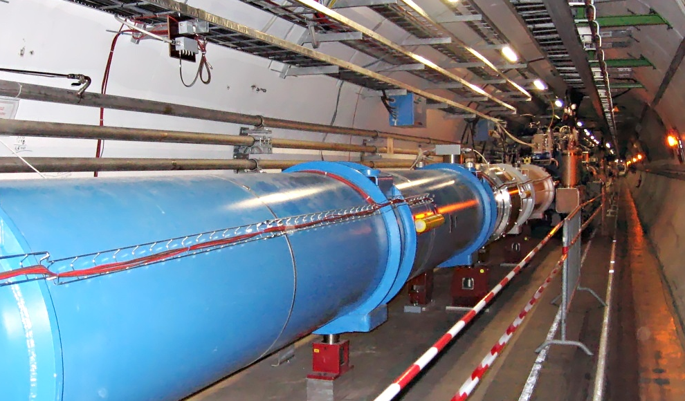 Tunnel des LHC in fertigem Zustand