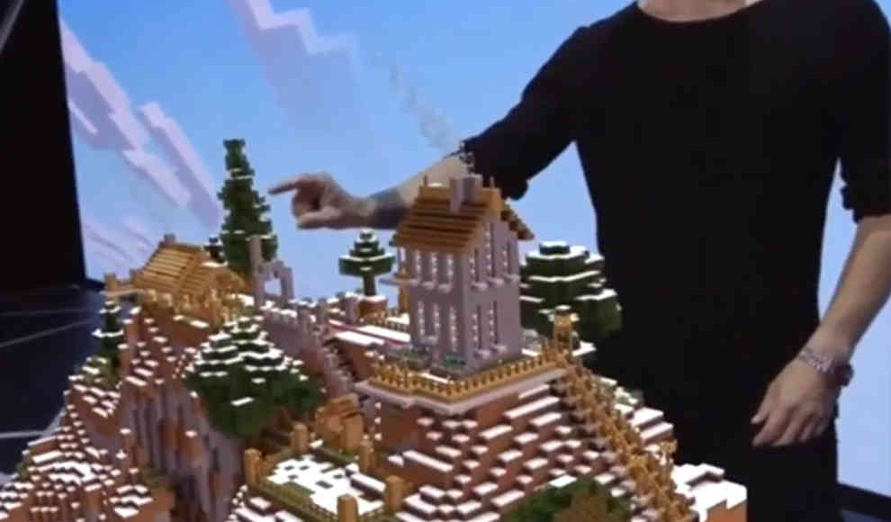 HoloLens: Minecraft als 3D-Hologramm spielbar