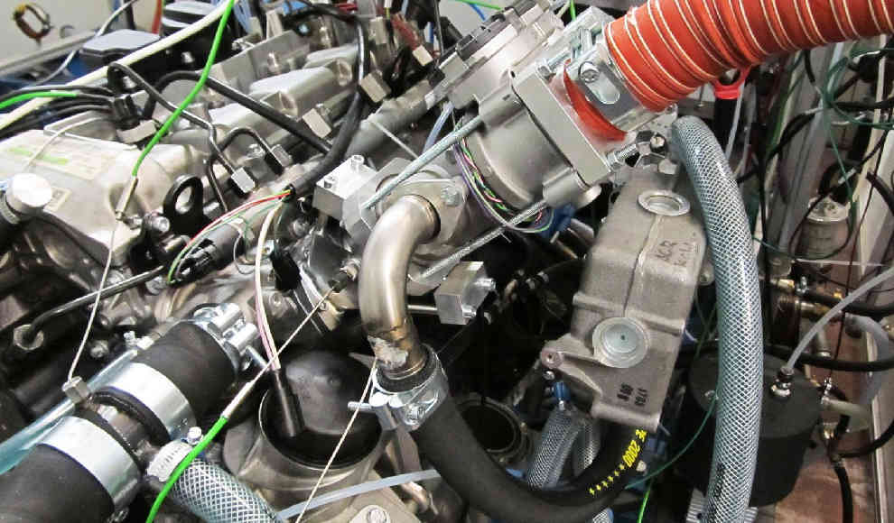Motor mit Bio-Ethanol und Diesel