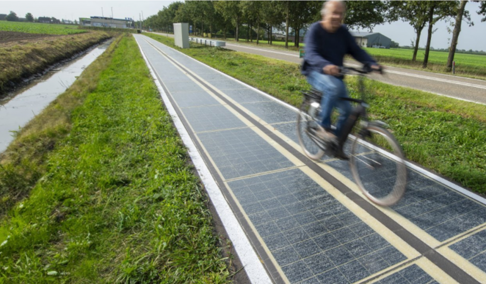 Fahrradweg mit Solarmodulen