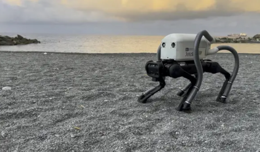 Roboterhund Vero mit Staubsaugerfüßen 