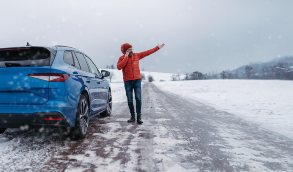 Elektroauto ist im Winter liegengeblieben