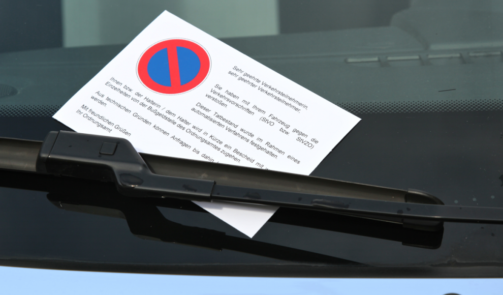 Falschparker hat einen Strafzettel erhalten