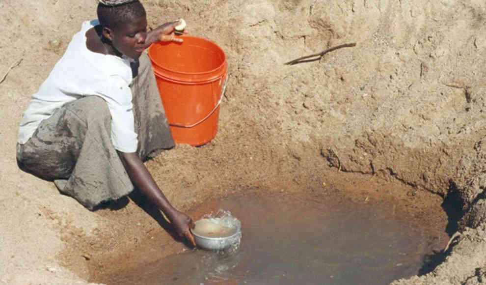Auf der Welt wird das trinkbare Wasser knapp