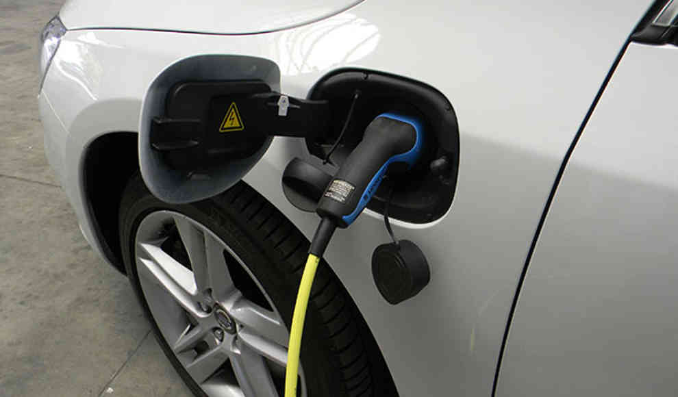 Elektroautos: Verbot von Benzin und Diesel bis zum Jahr 2050